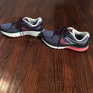 Saucony Everun size 8 women’s